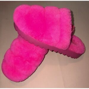 UGG Women's Size 6 Super Fluff Faux Fur Slide Slippers Logo Strap Neon Pink